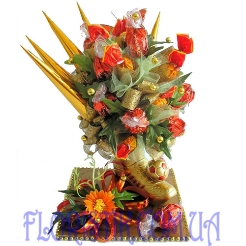 Bouquet of sweets Footballer Cup . Buy Bouquet of sweets Footballer Cup  in the online store Floristik