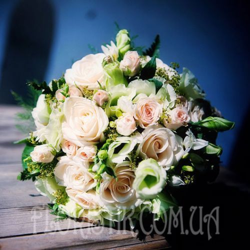 Pretty Bride Bouquet. Buy Pretty Bride Bouquet in the online store Floristik