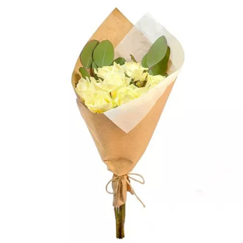 7 white roses. Buy 7 white roses in the online store Floristik