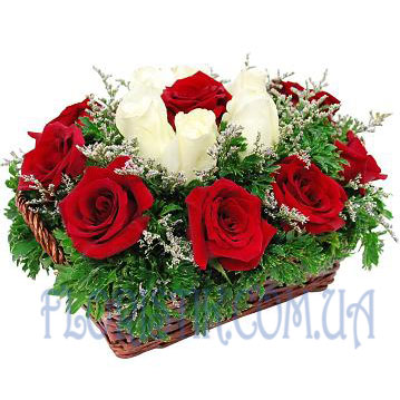 Festive basket of roses. Buy Festive basket of roses in the online store Floristik