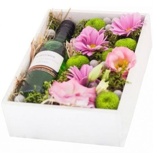Box with flowers and wine ― Floristik — flower delivery all over Ukraine