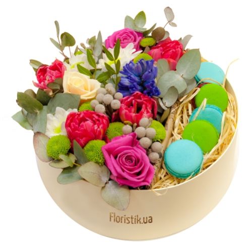 Box spring ― Floristik — flower delivery all over Ukraine