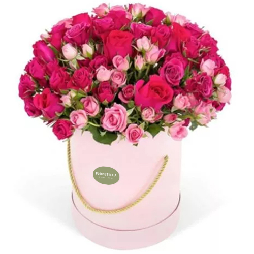 A box of allsorts roses ― Floristik — flower delivery all over Ukraine