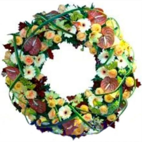 Wreath of Cream Roses. Buy Wreath of Cream Roses in the online store Floristik