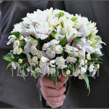 Bouquet White extravaganza. Buy Bouquet White extravaganza in the online store Floristik