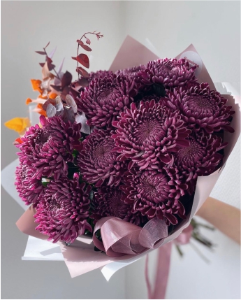 Seasonal offersize M ― Floristik — flower delivery all over Ukraine