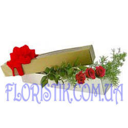 3 red roses. Buy 3 red roses in the online store Floristik