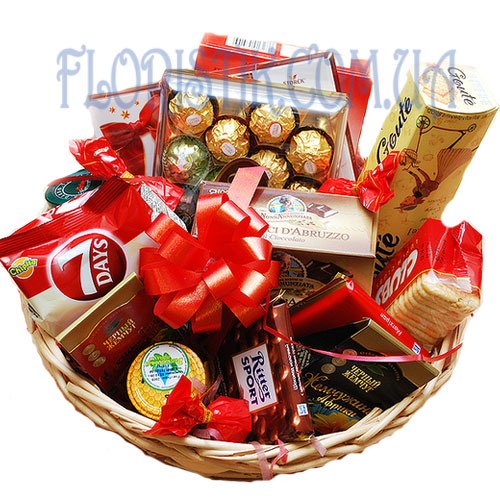 Sweet Tooth Basket. Buy Sweet Tooth Basket in the online store Floristik