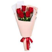 5 roses. Buy 5 roses in the online store Floristik