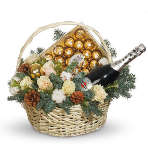 Christmas romance ― Floristik — flower delivery all over Ukraine