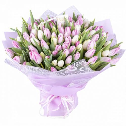 Bouquet in the garden ― Floristik — flower delivery all over Ukraine