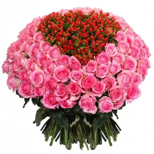 101 rose in the heart ― Floristik — flower delivery all over Ukraine