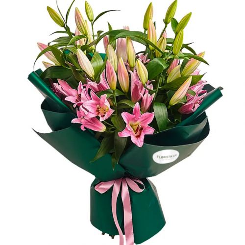 A bouquet of lilies. Buy a bouquet of lilies in the online store Floristik