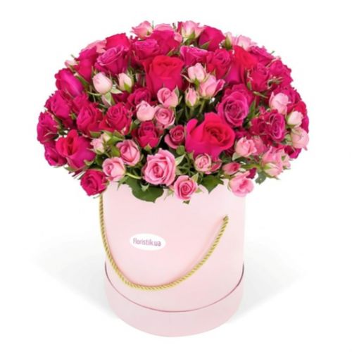 A box of allsorts roses ― Floristik — flower delivery all over Ukraine