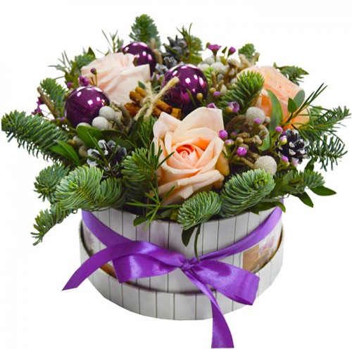 The composition Celebratory moment ― Floristik — flower delivery all over Ukraine