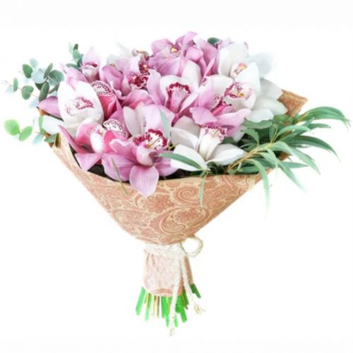 Bouquet of fragrant orchids ― Floristik — flower delivery all over Ukraine