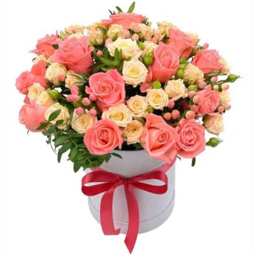 Box spray roses ― Floristik — flower delivery all over Ukraine