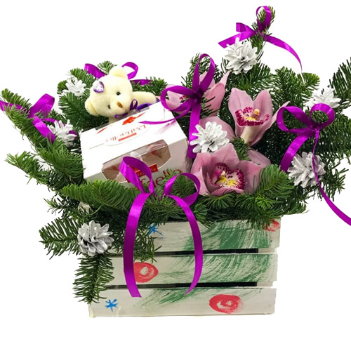 Festive Chest ― Floristik — flower delivery all over Ukraine