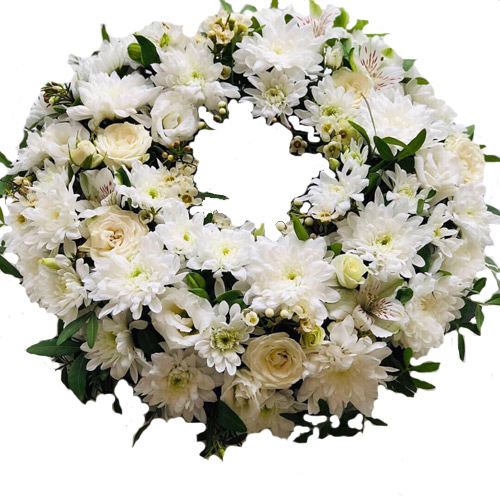 A wreath of white flowers ― Floristik — flower delivery all over Ukraine