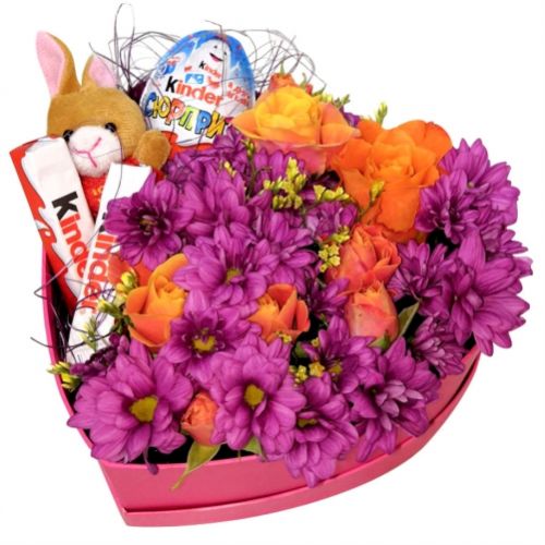 Heart of flowers and sweets ― Floristik — flower delivery all over Ukraine