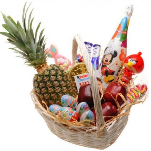 Basket Baby Treats ― Floristik — flower delivery all over Ukraine