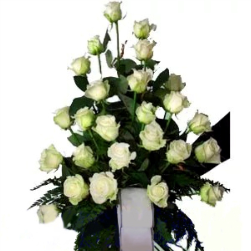 Basket of white roses. Buy Basket of white roses in the online store Floristik